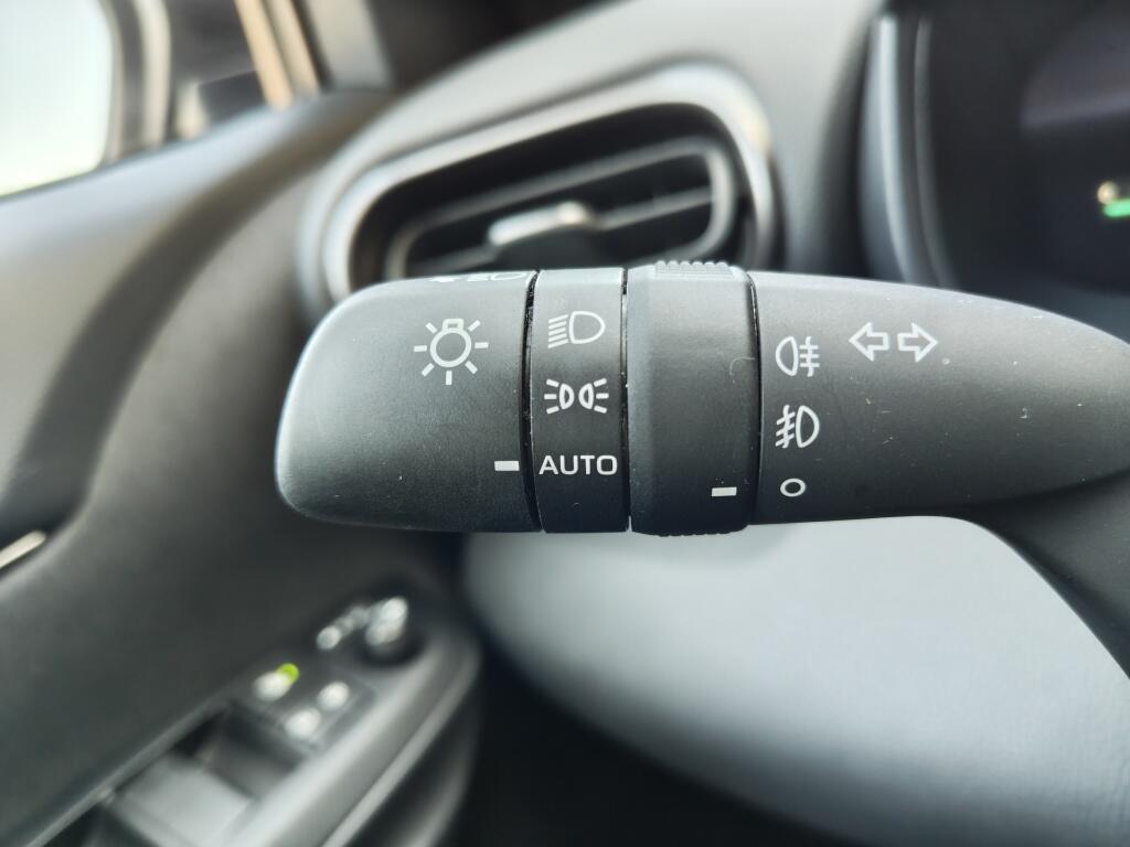 Toyota Yaris Cross 1.5 Hybrid 130 GR Sport | Head-Up Display | Navi | JBL | Sensore - Image 14