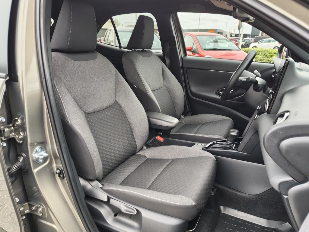 Toyota Yaris Cross 1.5 Hybrid 115 Dynamic | Stoel/Stuurverwarming | Android Auto - Image 28