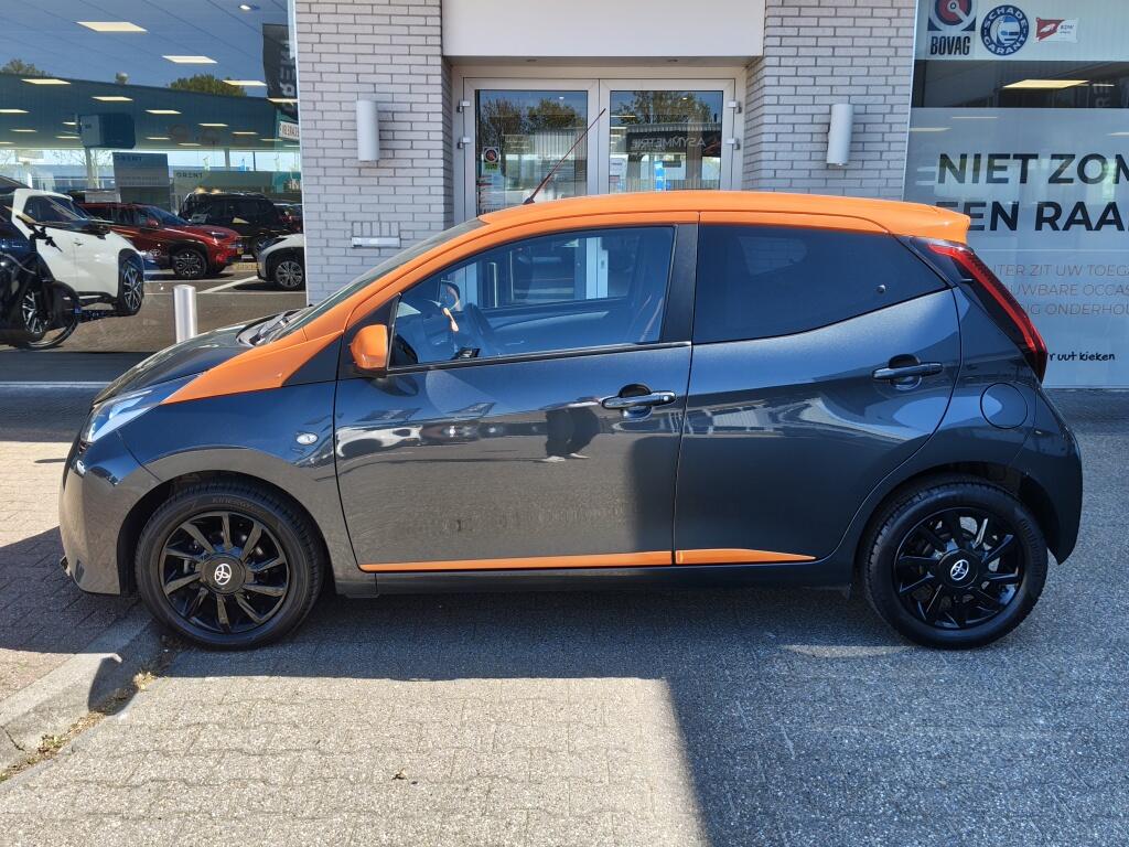 Toyota Aygo 1.0 VVT-i JBL - Image 3