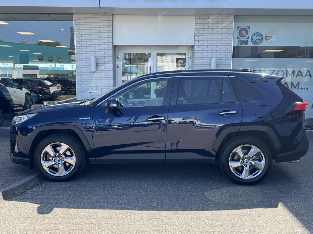 Toyota RAV4 2.5 Hybrid AWD Executive - Image 2