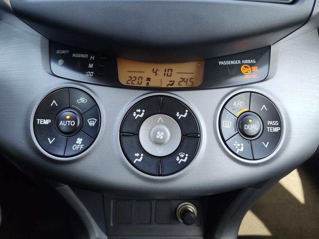 Toyota RAV4 2.0 VVTi X-Style Navigator | Trekhaak | Navi | Sensoren - Image 18