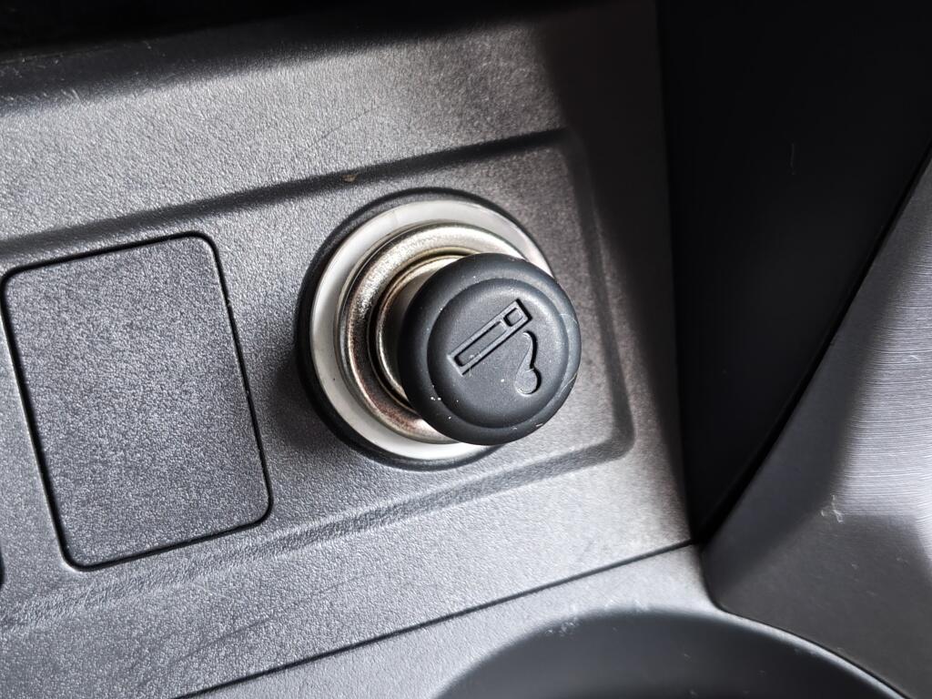 Toyota RAV4 2.0 VVTi X-Style Navigator | Trekhaak | Navi | Sensoren - Image 19