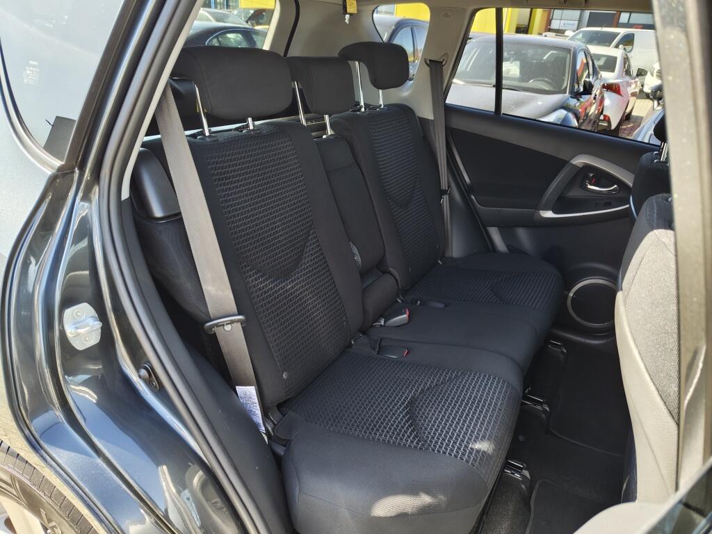 Toyota RAV4 2.0 VVTi X-Style Navigator | Trekhaak | Navi | Sensoren - Image 28