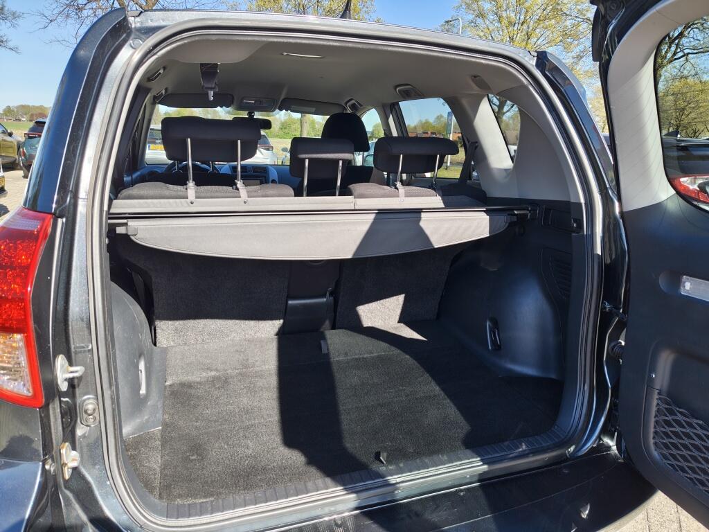 Toyota RAV4 2.0 VVTi X-Style Navigator | Trekhaak | Navi | Sensoren - Image 29