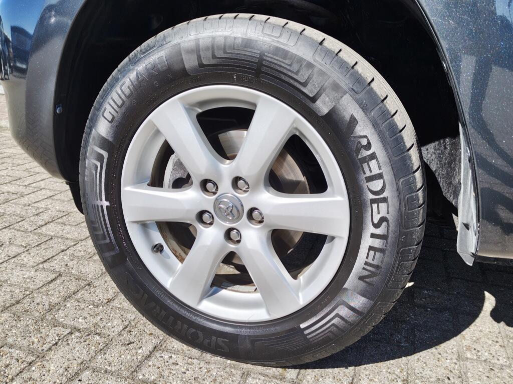Toyota RAV4 2.0 VVTi X-Style Navigator | Trekhaak | Navi | Sensoren - Image 34