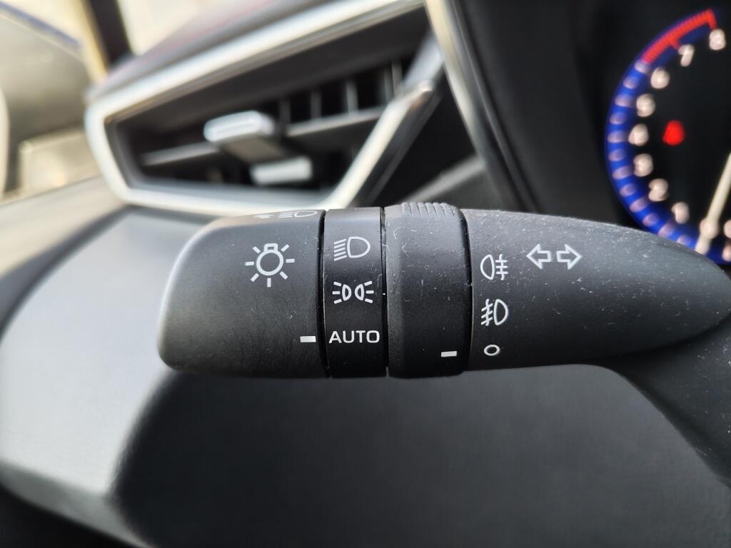 Toyota Corolla 2.0 Hybrid Executive | JBL | Navi | HUD | Sensoren | Sportstoele - Image 12