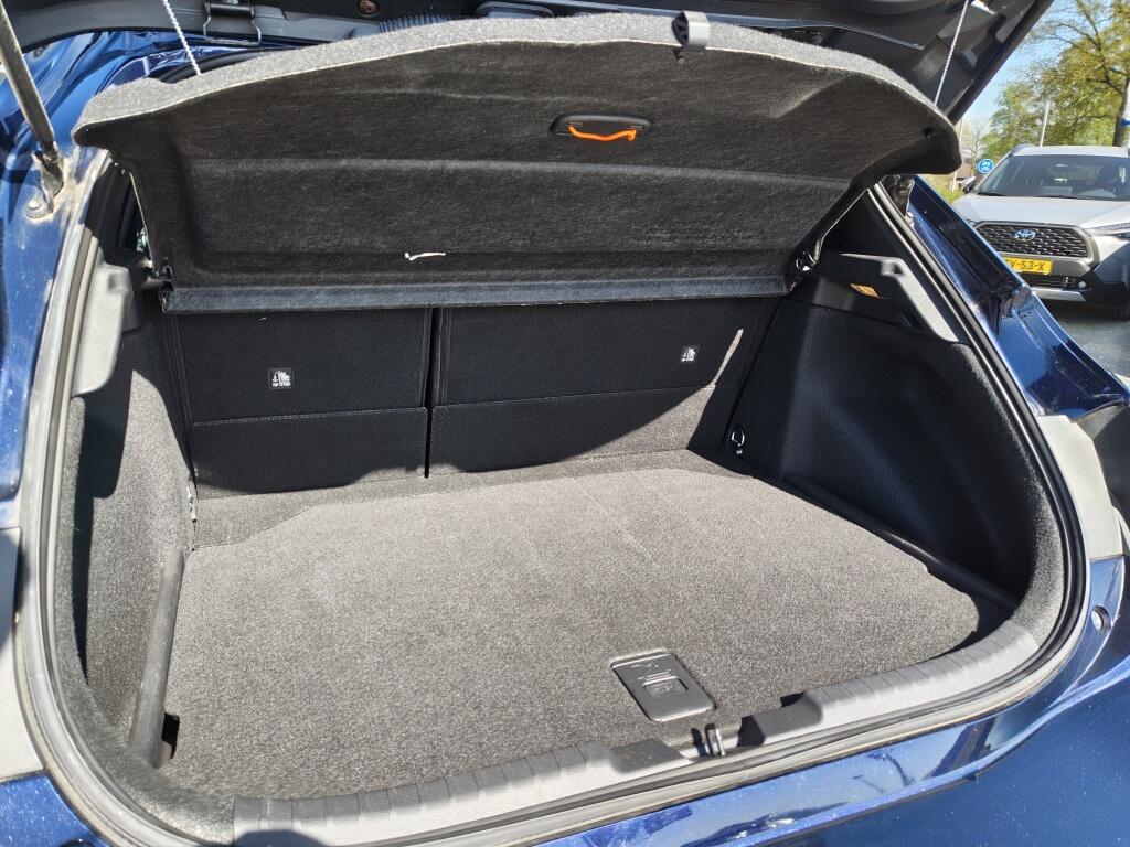Toyota Corolla 2.0 Hybrid Executive | JBL | Navi | HUD | Sensoren | Sportstoele - Image 33