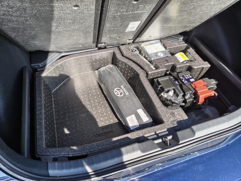 Toyota Corolla 2.0 Hybrid Executive | JBL | Navi | HUD | Sensoren | Sportstoele - Image 35