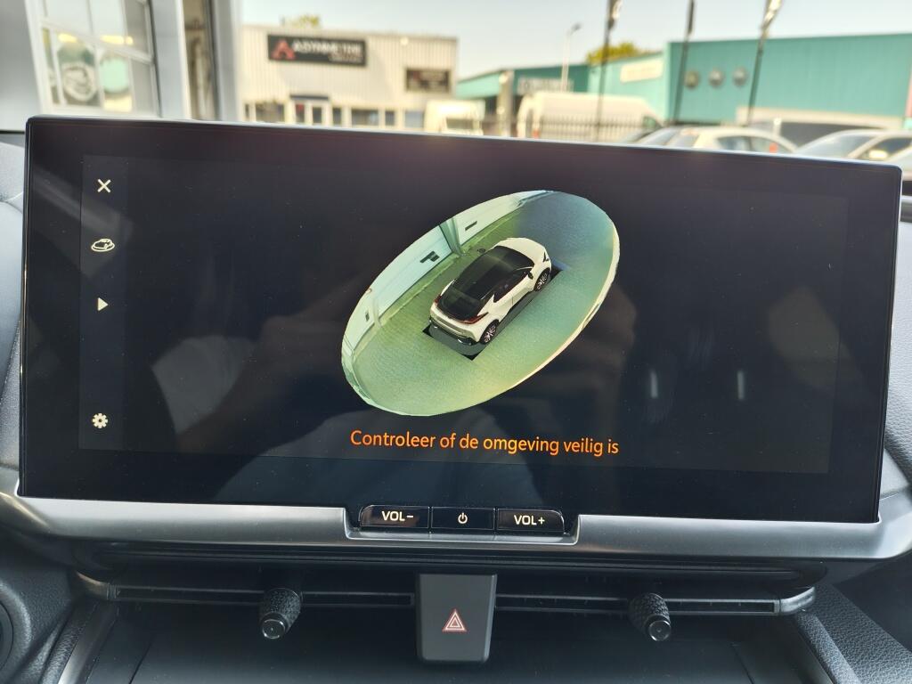 Toyota C-HR 2.0 PHEV 220 First Edition | Navi | Sensoren v/a | Dodehoek | - Image 18