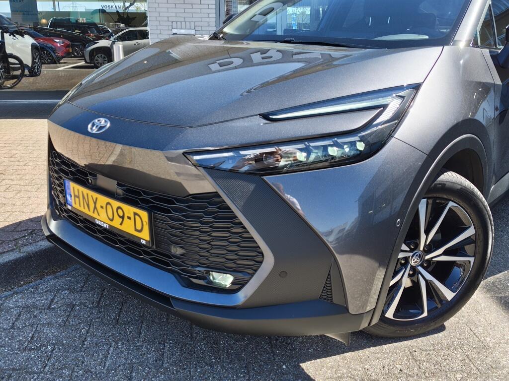 Toyota C-HR 2.0 PHEV 220 First Edition | Navi | Sensoren v/a | Dodehoek | - Image 2