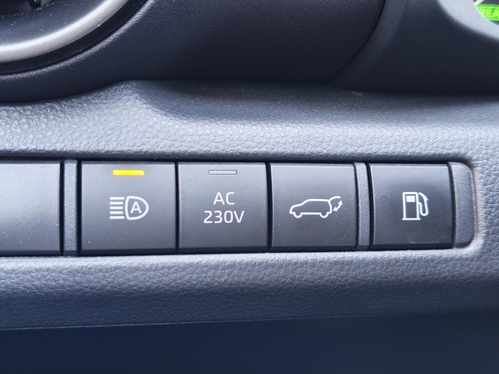 Toyota C-HR 2.0 PHEV 220 First Edition | Navi | Sensoren v/a | Dodehoek | - Image 24