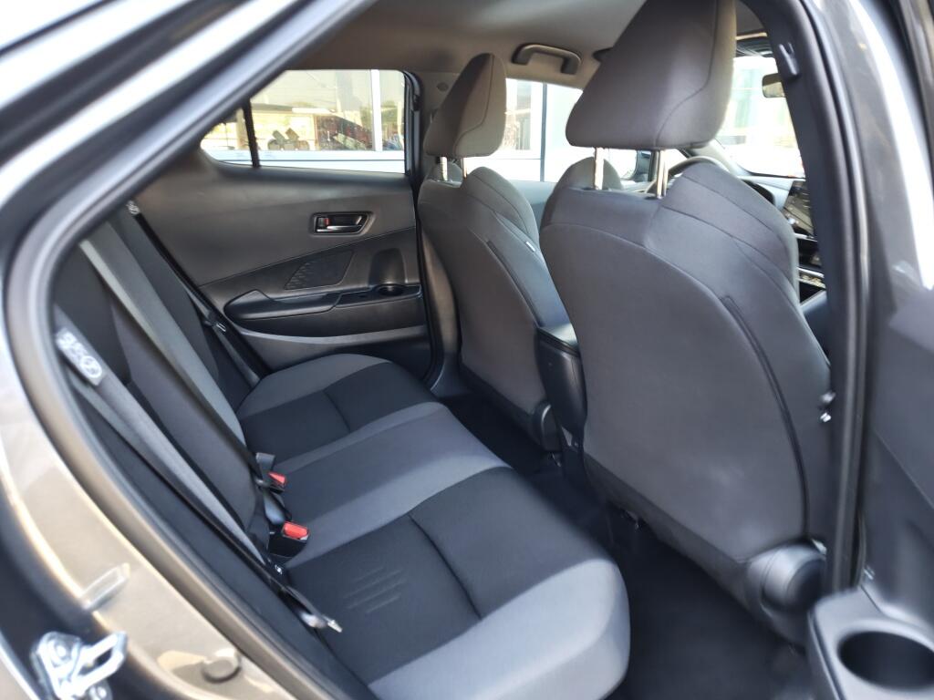 Toyota C-HR 2.0 PHEV 220 First Edition | Navi | Sensoren v/a | Dodehoek | - Image 29