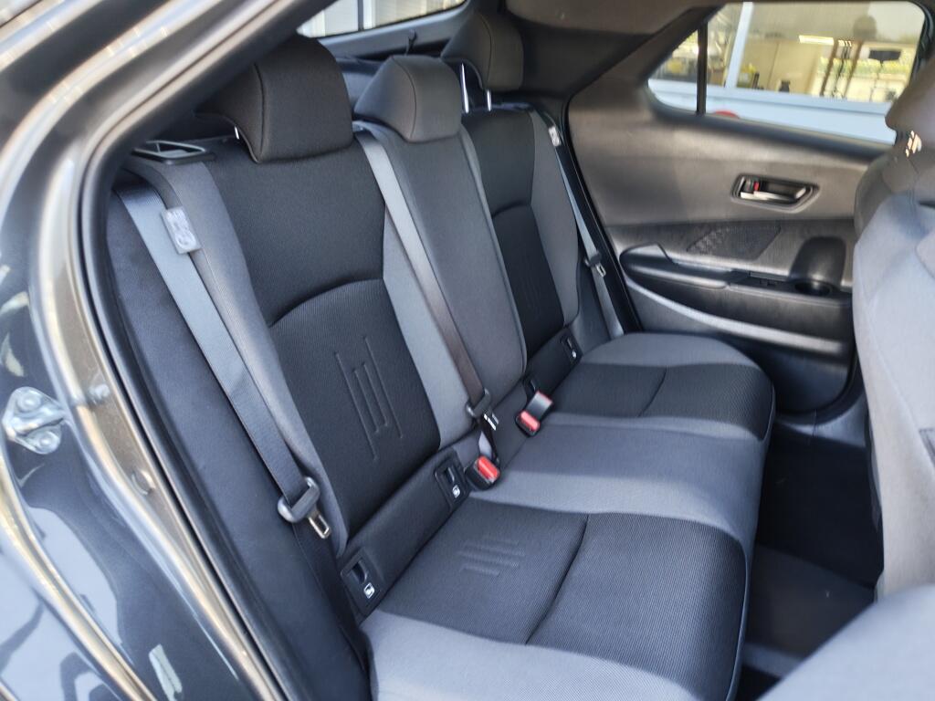 Toyota C-HR 2.0 PHEV 220 First Edition | Navi | Sensoren v/a | Dodehoek | - Image 30