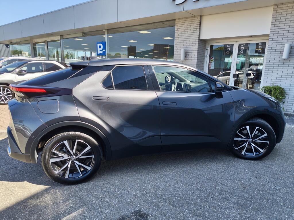 Toyota C-HR 2.0 PHEV 220 First Edition | Navi | Sensoren v/a | Dodehoek | - Image 5