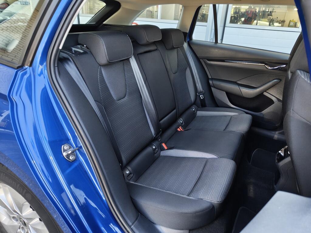 Skoda Octavia Combi 1.0 TSI Business Edition | Navi | Sensoren v/a | El. Achterklep - Image 35