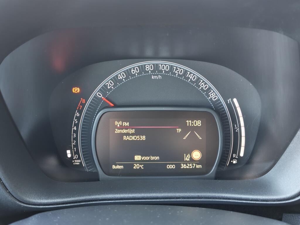 Toyota Aygo X 1.0 VVT-i MT play | Android Auto Apple Carplay | Adaptive Cruise - Image 10