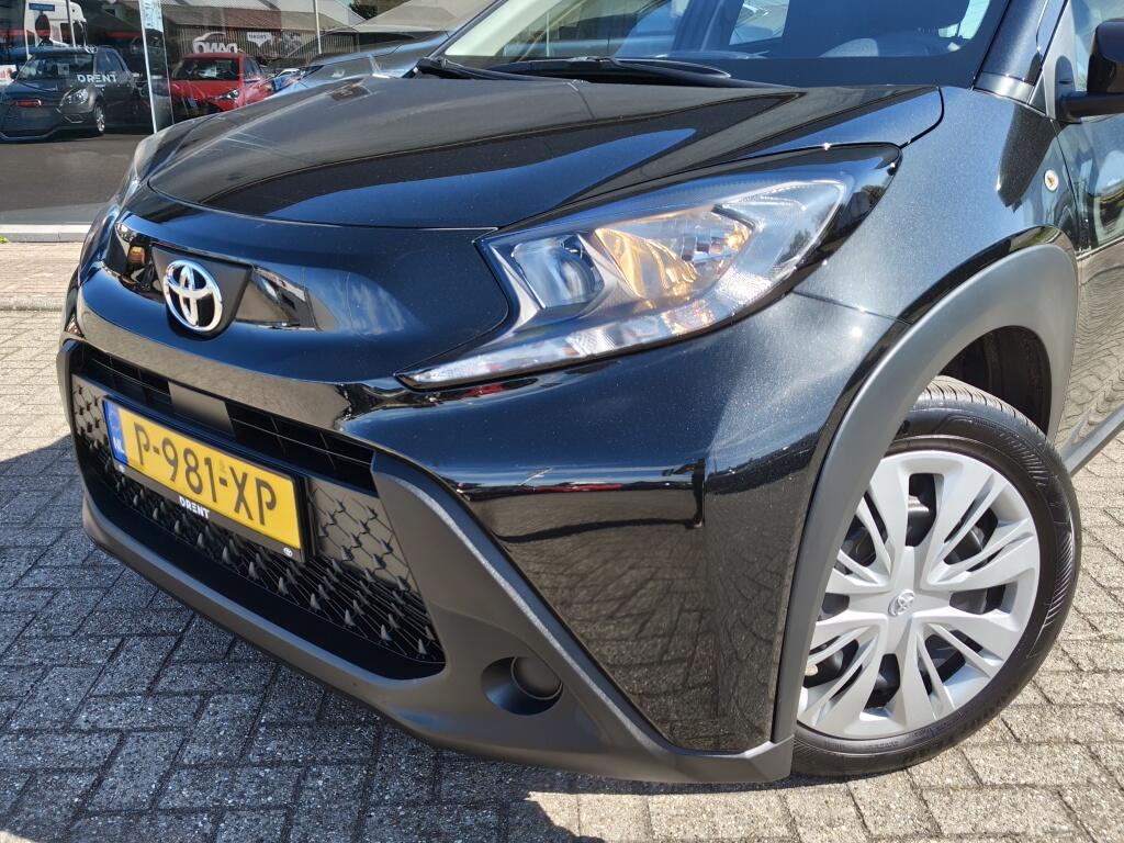 Toyota Aygo X 1.0 VVT-i MT play | Android Auto Apple Carplay | Adaptive Cruise - Image 2
