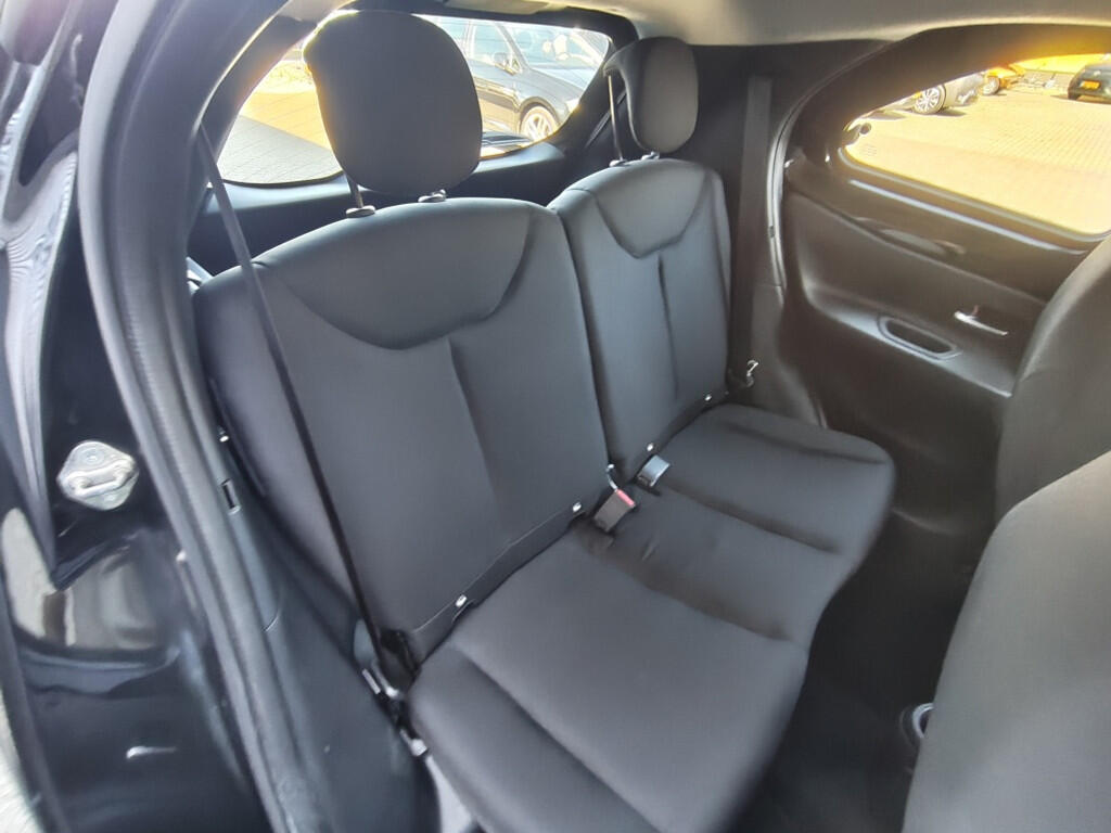 Toyota Aygo X 1.0 VVT-i MT play | Android Auto Apple Carplay | Adaptive Cruise - Image 28