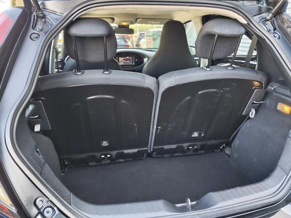 Toyota Aygo X 1.0 VVT-i MT play | Android Auto Apple Carplay | Adaptive Cruise - Image 29