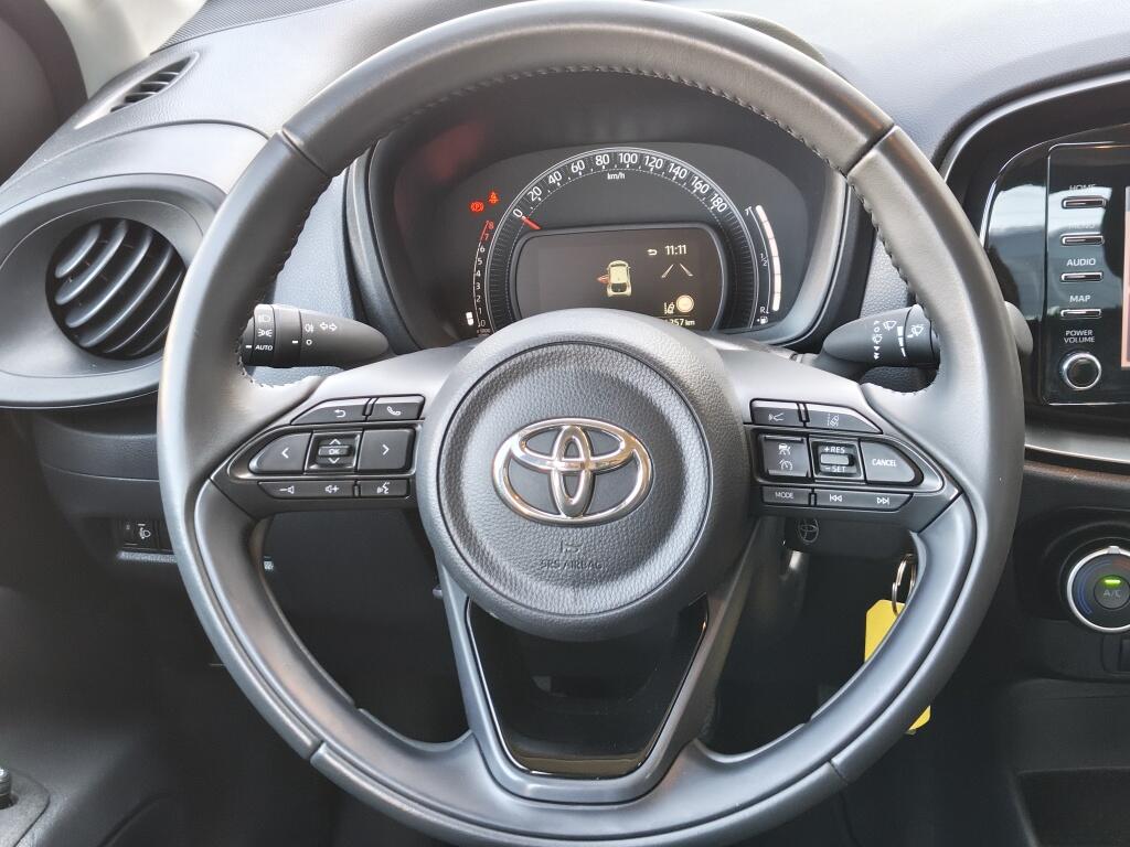Toyota Aygo X 1.0 VVT-i MT play | Android Auto Apple Carplay | Adaptive Cruise - Image 9