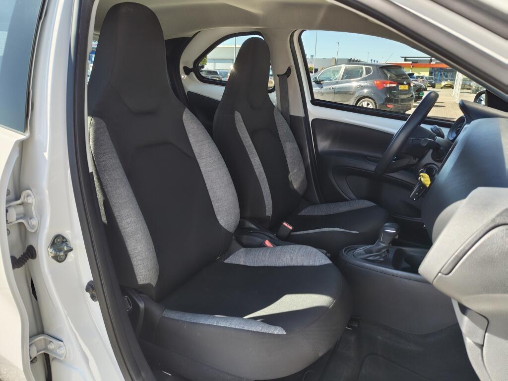 Toyota Aygo X 1.0 VVT-i S-CVT Play | Automaat | Lm Velgen | StoelverwarmingAnd - Image 25