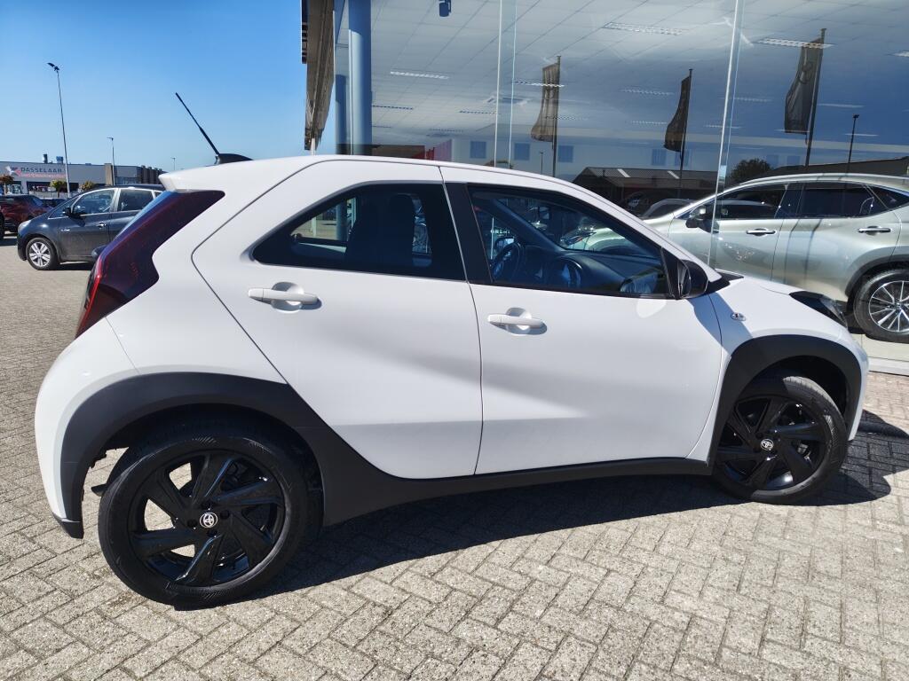 Toyota Aygo X 1.0 VVT-i S-CVT Play | Automaat | Lm Velgen | StoelverwarmingAnd - Image 5