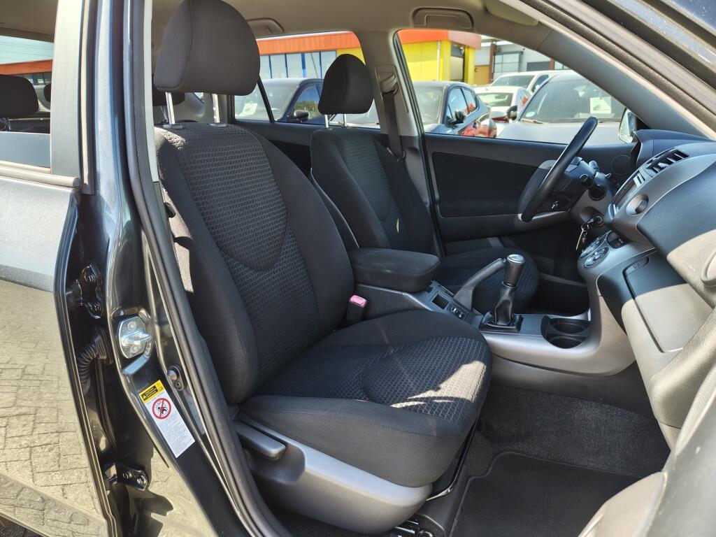 Toyota RAV4 2.0 VVTi X-Style Navigator | Trekhaak | Navi | Sensoren - Image 26