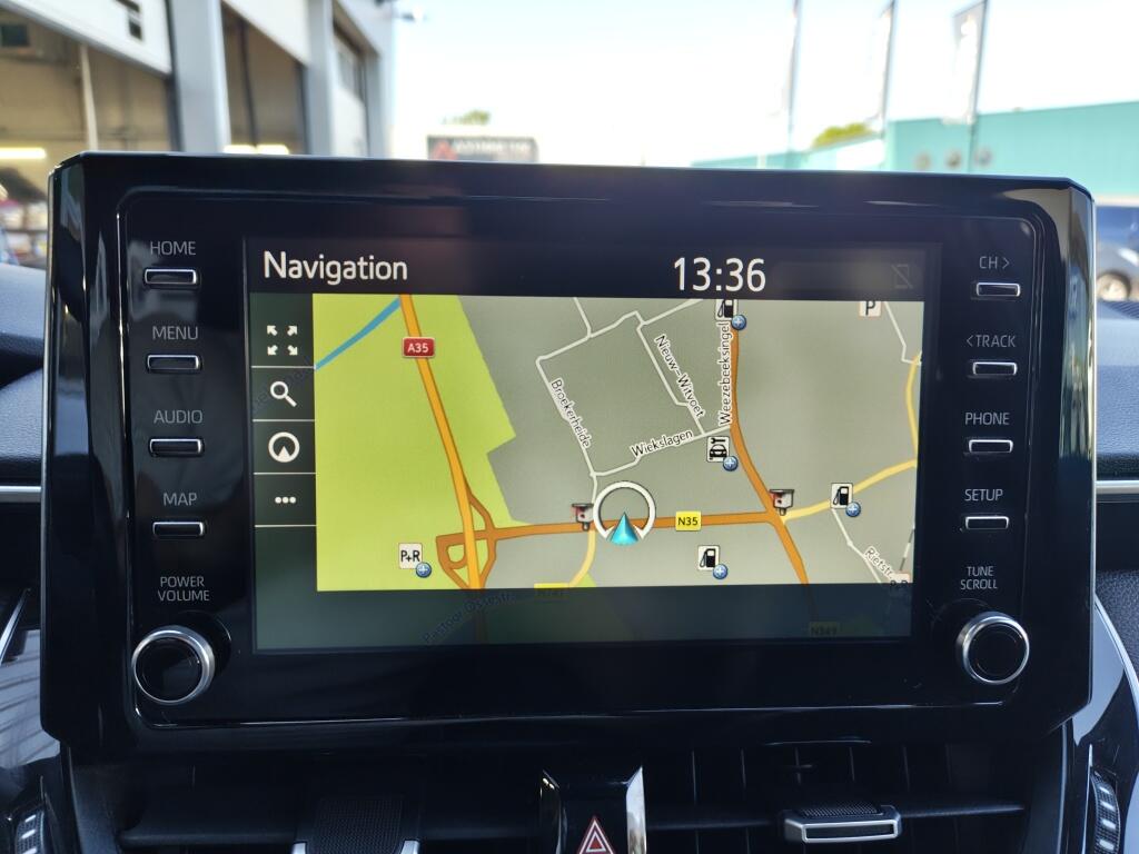 Toyota Corolla Touring Sports 2.0 Hybrid Business Intro | Navi | Head Up Display | Sensoren v/ - Image 18