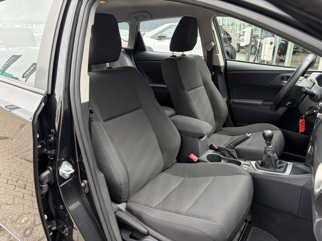 Toyota Auris 1.6 Aspiration | Dealer onderhouden | Cruise control | Camera | - Image 28