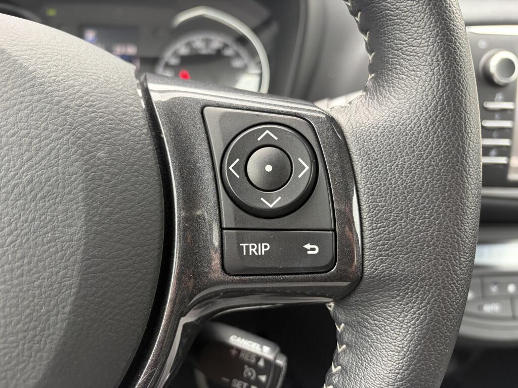 Toyota Yaris 1.5 Hybride Y20 | PCS | Keyless entry/start | Cruise | Navi | - Image 12