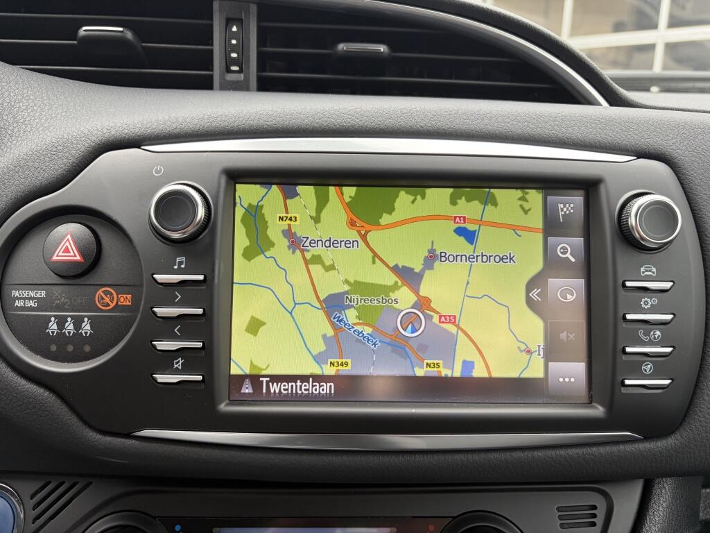 Toyota Yaris 1.5 Hybride Y20 | PCS | Keyless entry/start | Cruise | Navi | - Image 21