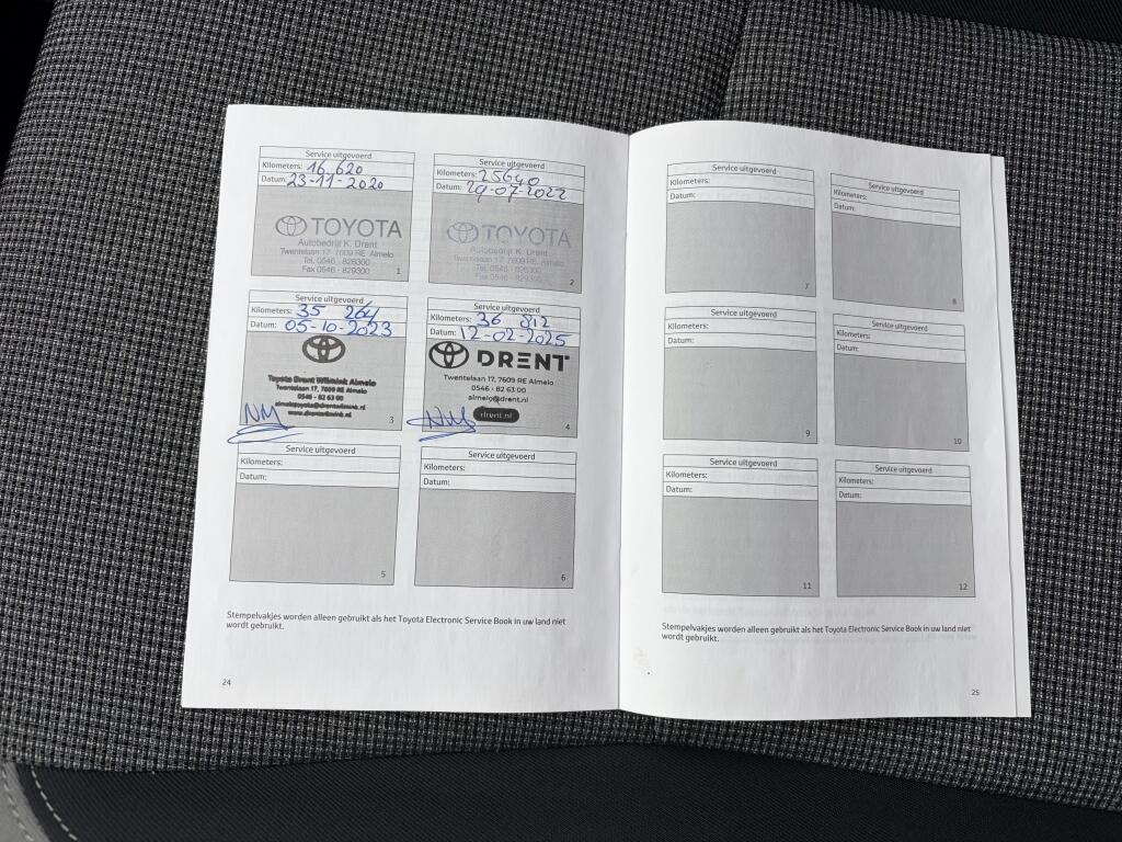 Toyota Yaris 1.5 Hybride Y20 | PCS | Keyless entry/start | Cruise | Navi | - Image 41