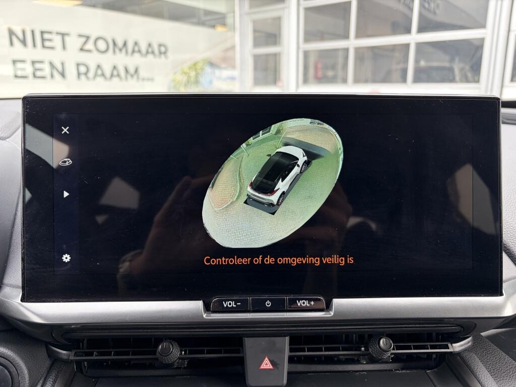 Toyota C-HR 2.0 PHEV 220 First Edition | Stuur/stoelverwarming | Sensoren V/ - Image 17