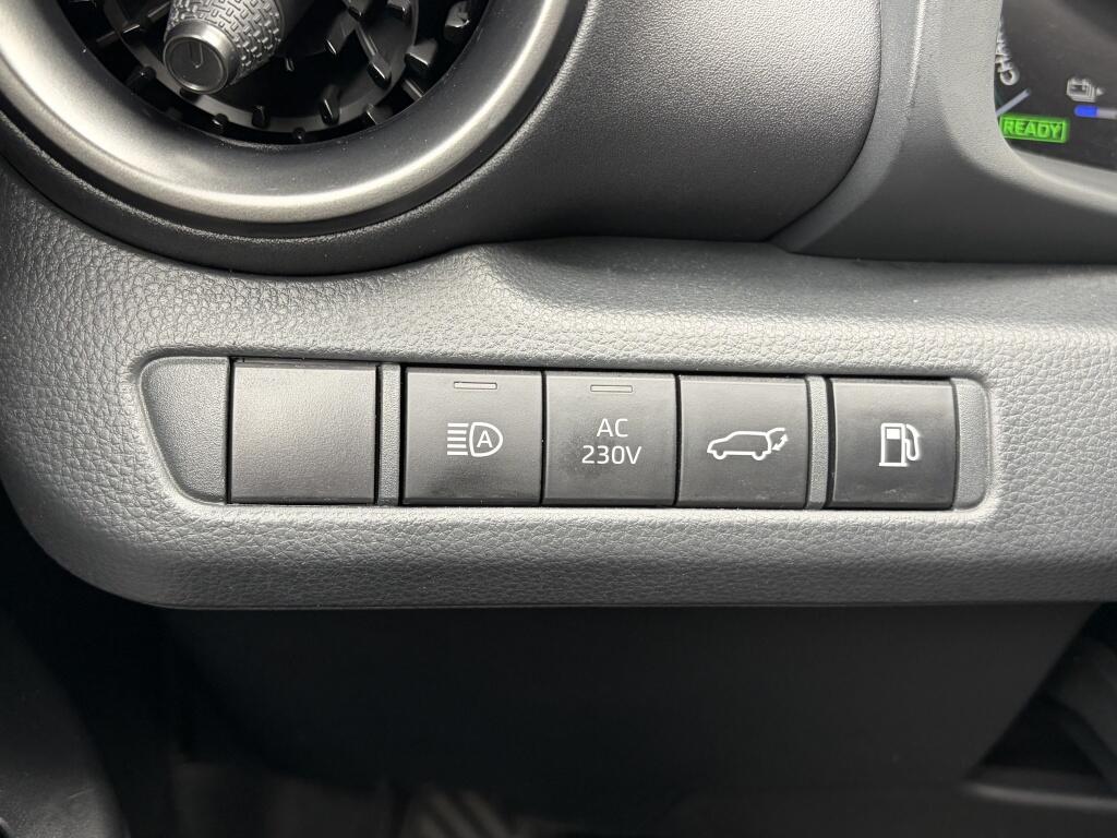 Toyota C-HR 2.0 PHEV 220 First Edition | Stuur/stoelverwarming | Sensoren V/ - Image 28