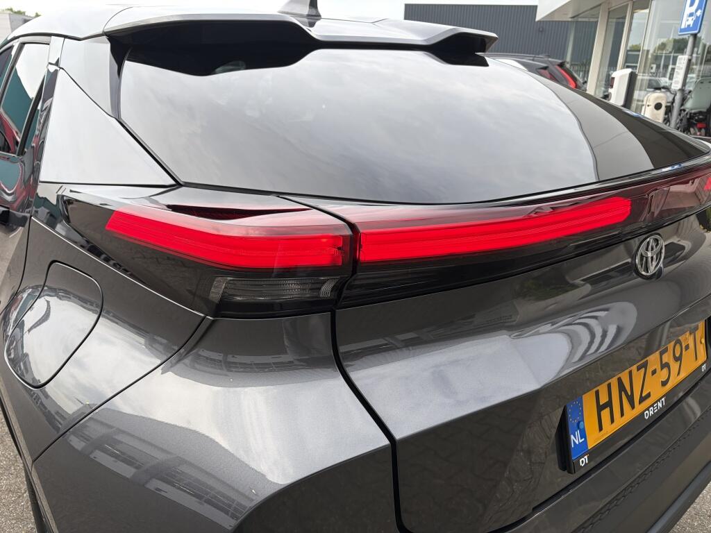 Toyota C-HR 2.0 PHEV 220 First Edition | Stuur/stoelverwarming | Sensoren V/ - Image 42