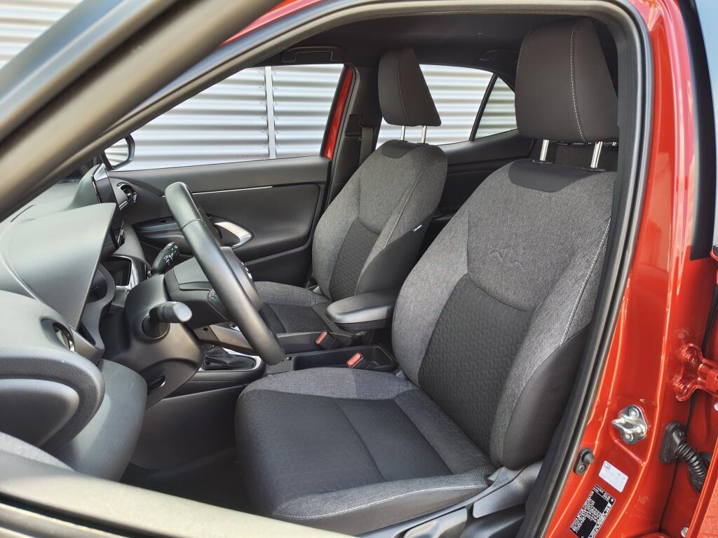 Toyota Yaris Cross 1.5 Hybrid Style | Sensoren | navi | Stoel + Stuurverwarming - Image 27
