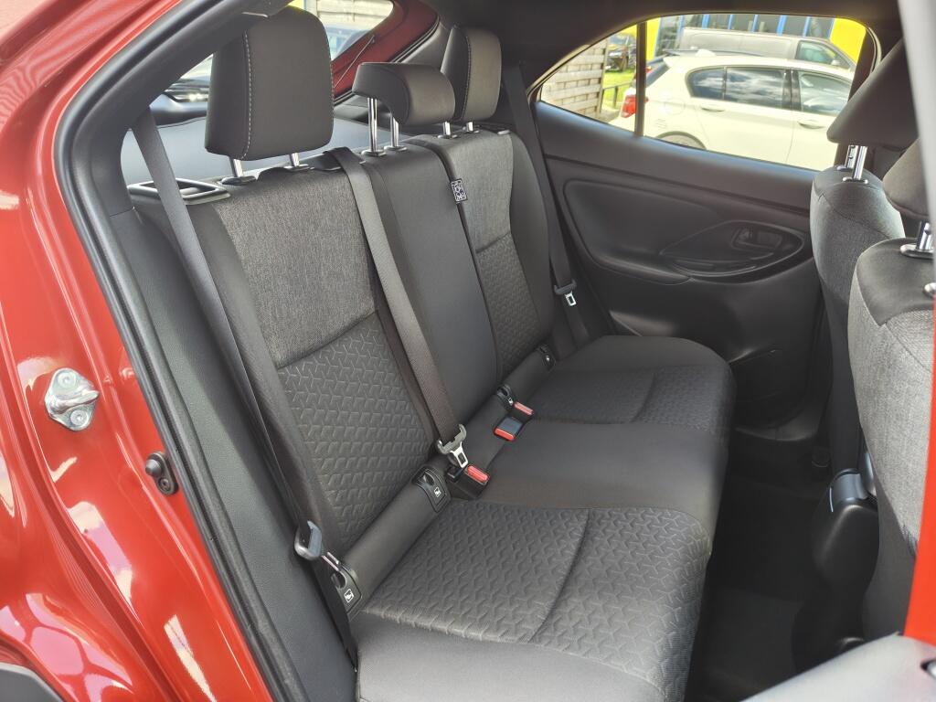Toyota Yaris Cross 1.5 Hybrid Style | Sensoren | navi | Stoel + Stuurverwarming - Image 30