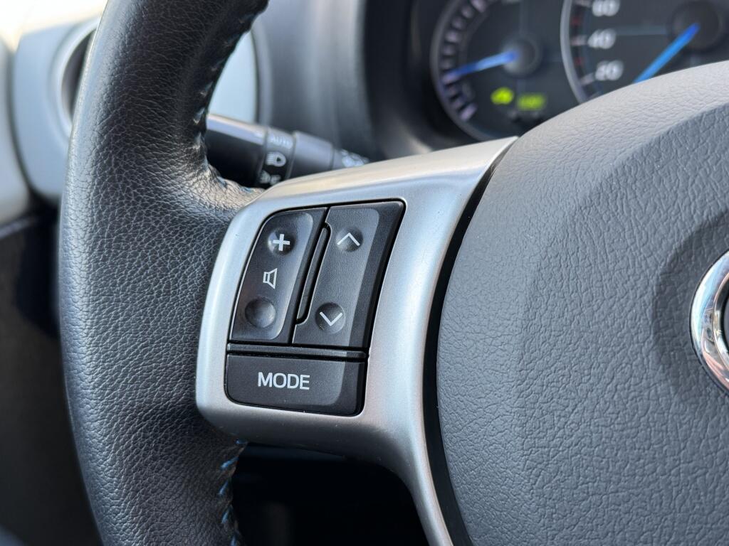 Toyota Yaris 1.5 Full Hybrid Asp. | Bluetooth | All-season banden | Keyless | - Image 18