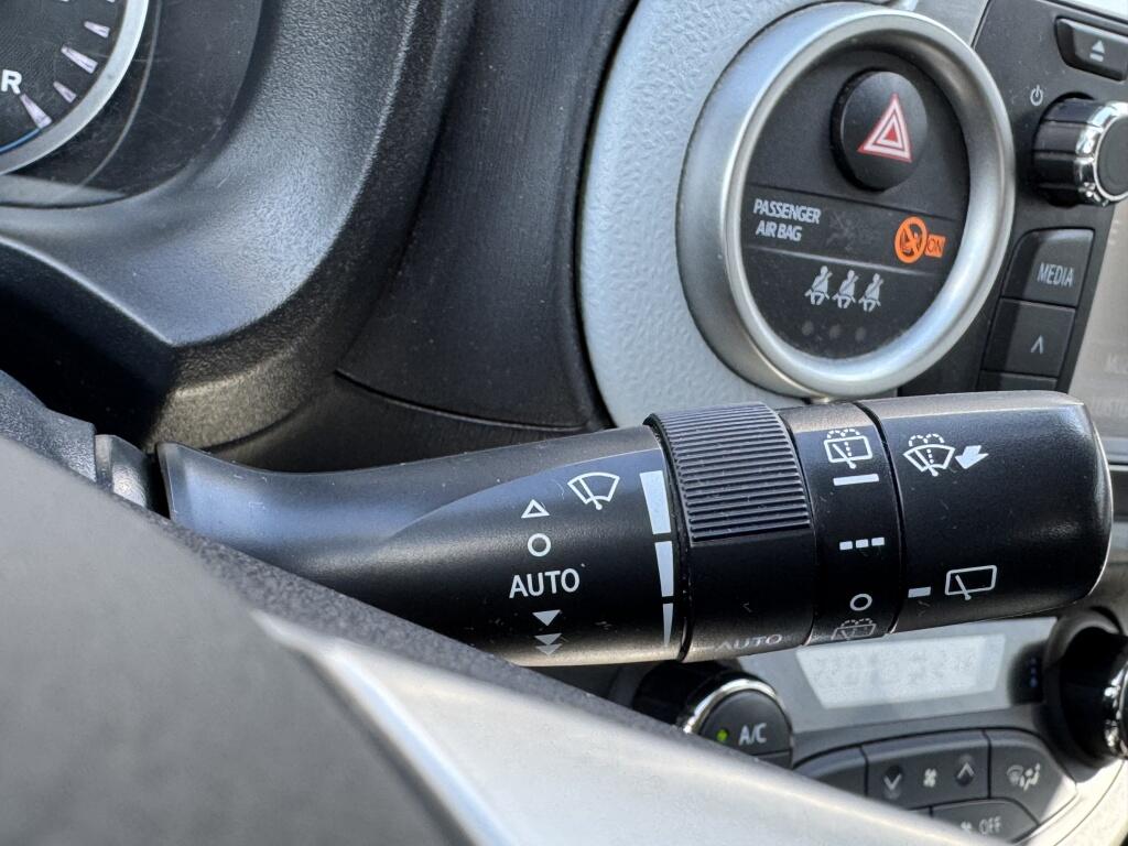 Toyota Yaris 1.5 Full Hybrid Asp. | Bluetooth | All-season banden | Keyless | - Image 22
