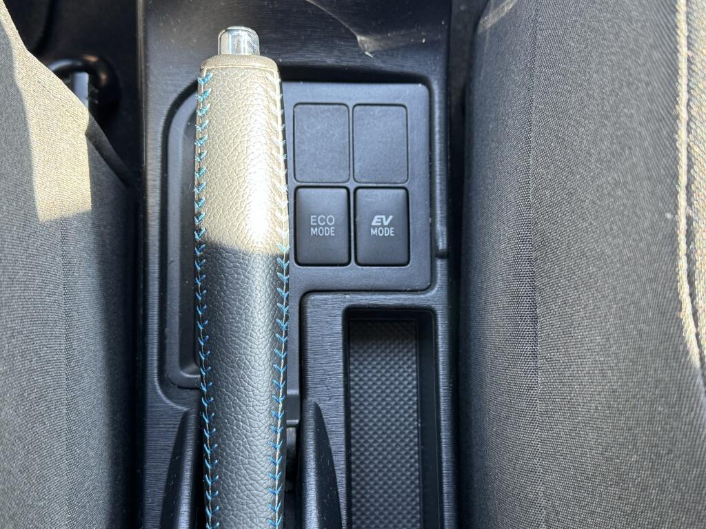 Toyota Yaris 1.5 Full Hybrid Asp. | Bluetooth | All-season banden | Keyless | - Image 31