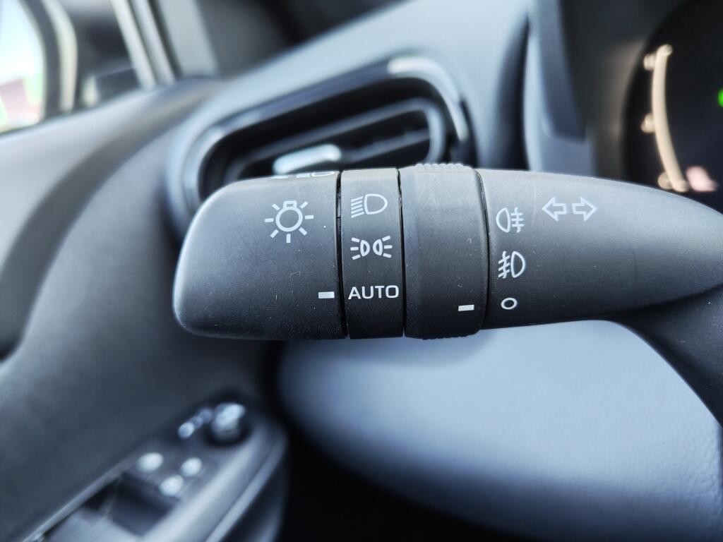 Toyota Yaris Cross 1.5 Hybrid 115 First Edition | Comfort Pack | Sensoren | Stoelve - Image 13