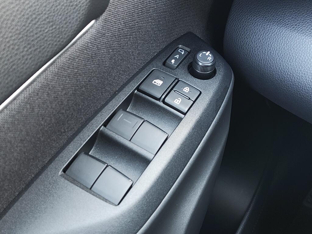 Toyota Yaris Cross 1.5 Hybrid 115 First Edition | Comfort Pack | Sensoren | Stoelve - Image 22