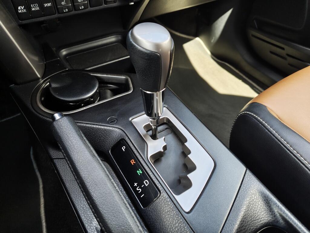 Toyota RAV4 2.5 Hybrid AWD Executive | Trekhaak | Leder | Navi | Stoelverwar - Image 23