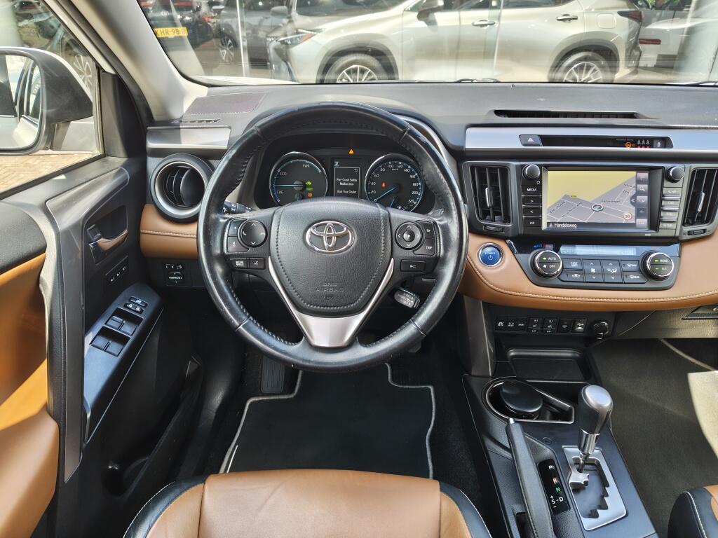 Toyota RAV4 2.5 Hybrid AWD Executive | Trekhaak | Leder | Navi | Stoelverwar - Image 9