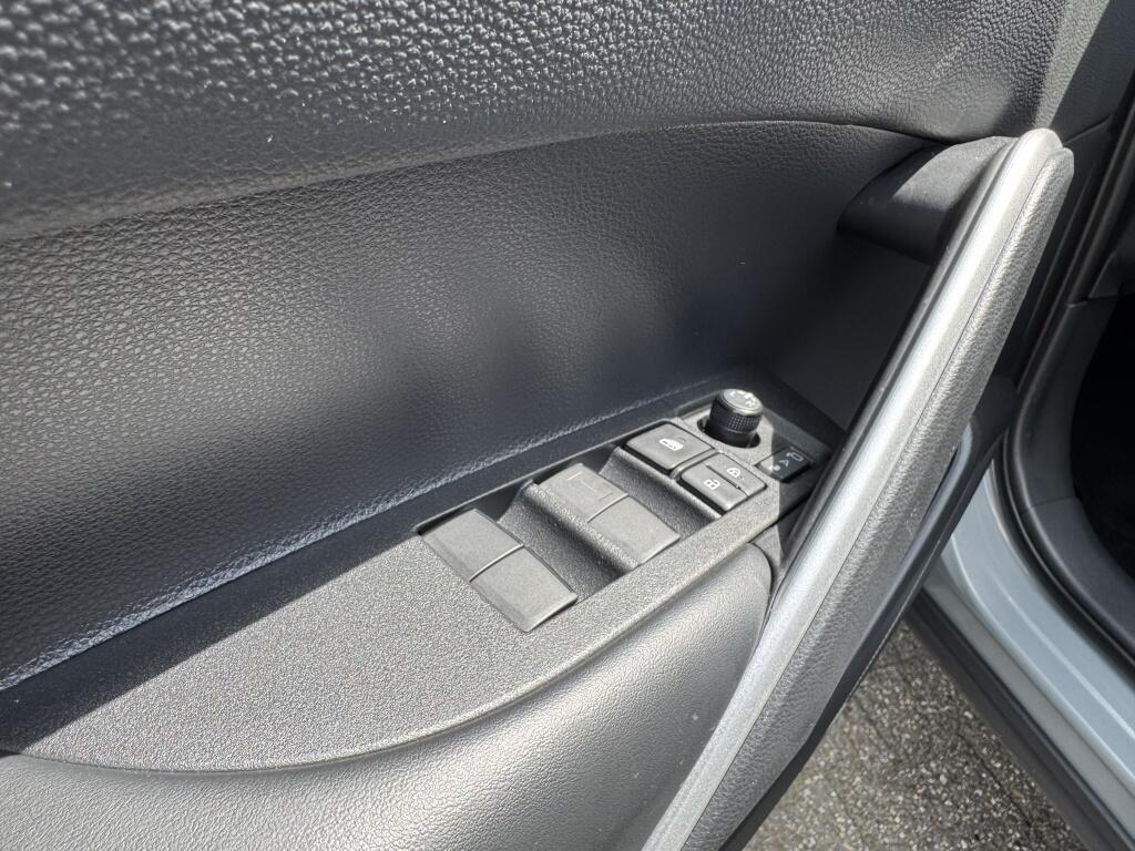 Toyota Corolla Cross Hybrid 140 Style | Stuur + Stoelverwarming | Blindspot | PDC V+A - Image 13