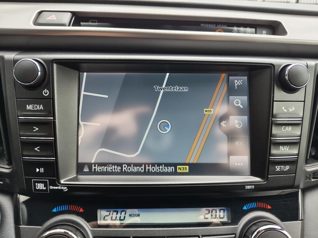 Toyota RAV4 2.5 Hybrid AWD Style | Trekhaak |  1650kg Trekgew. | Treeplanken - Image 19