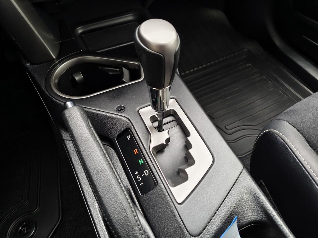 Toyota RAV4 2.5 Hybrid AWD Style | Trekhaak |  1650kg Trekgew. | Treeplanken - Image 23