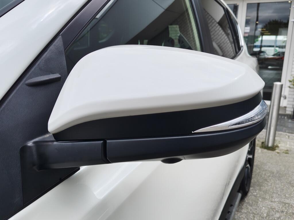 Toyota RAV4 2.5 Hybrid AWD Style | Trekhaak |  1650kg Trekgew. | Treeplanken - Image 38