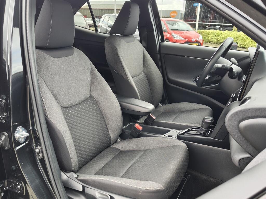 Toyota Yaris Cross 1.5 Hybrid 115 Dynamic | Stoel/Stuurverwarming | Android Auto - Image 28