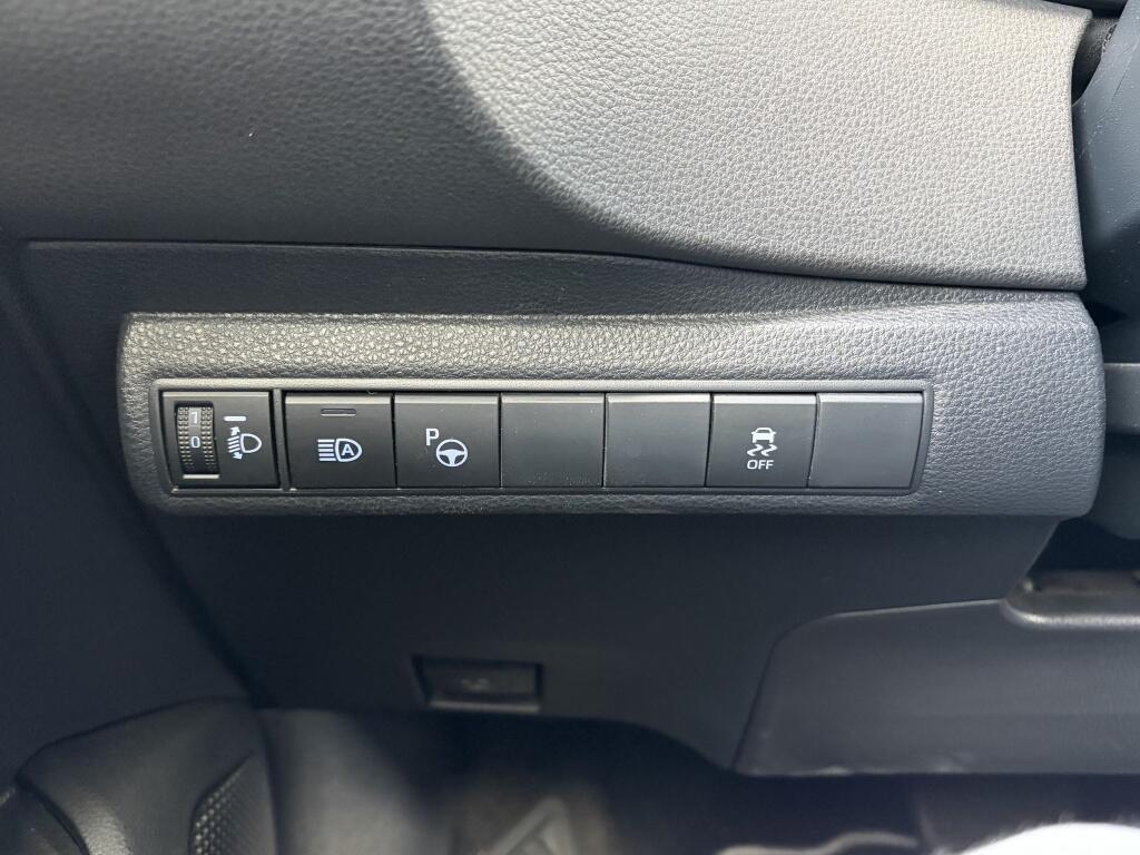 Toyota Corolla 2.0 Hybrid Executive | Stoelverwarming | Sensoren V/A | Navi - Image 26